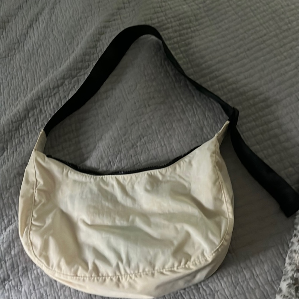 baggu medium crescent bag
